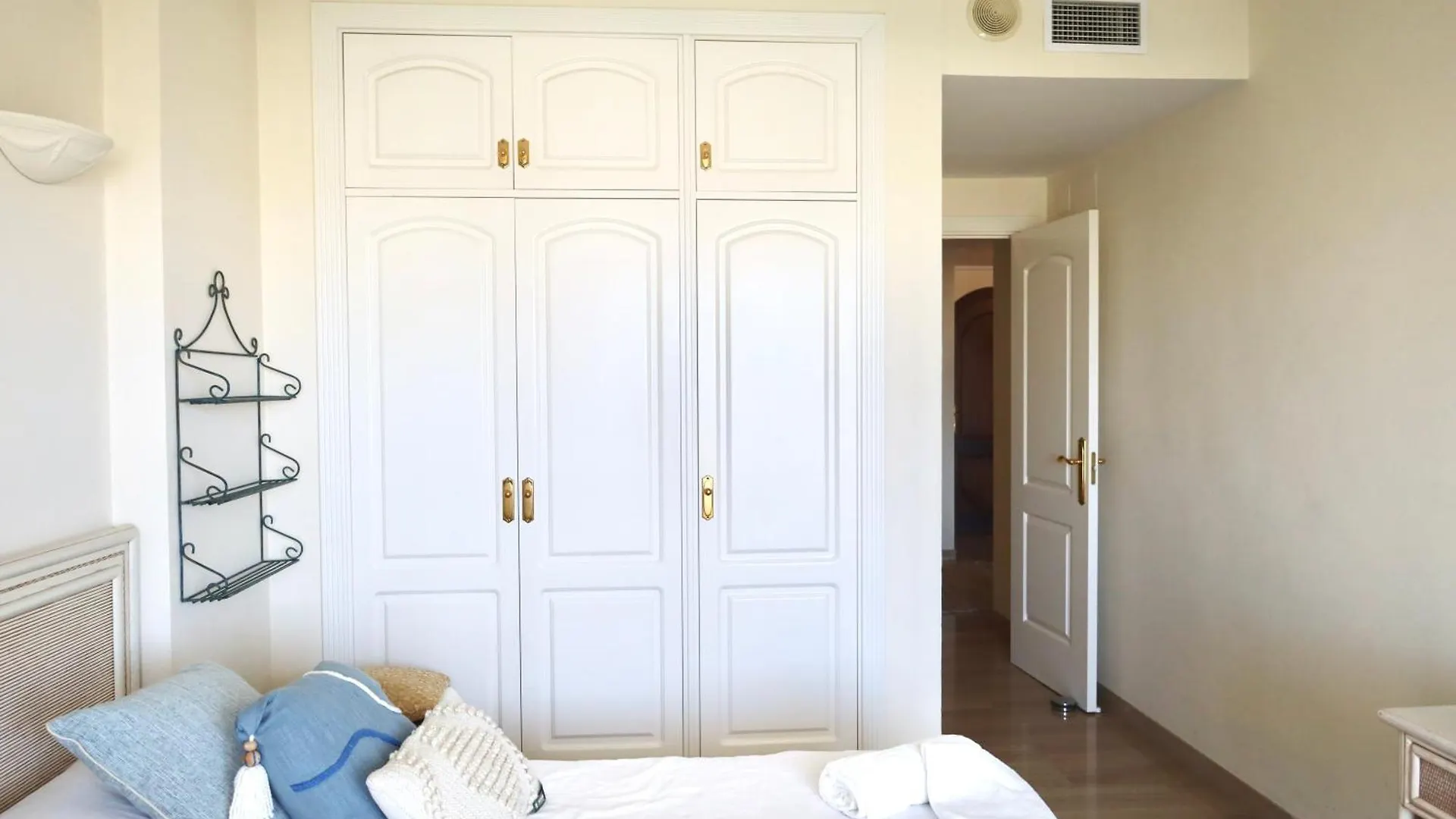 Simply Astonishing Location Apartment Benalmadena